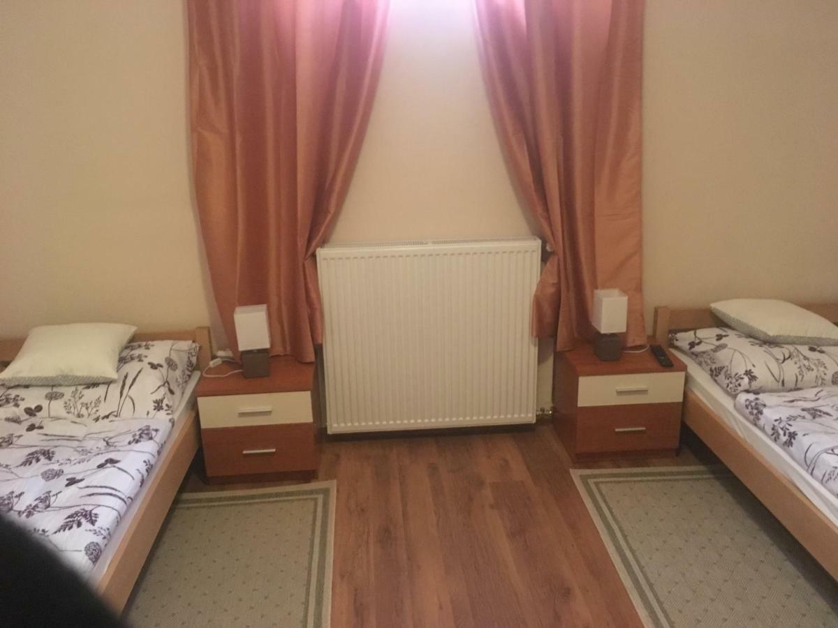 Apartman Sveti Rok 자그레브 외부 사진